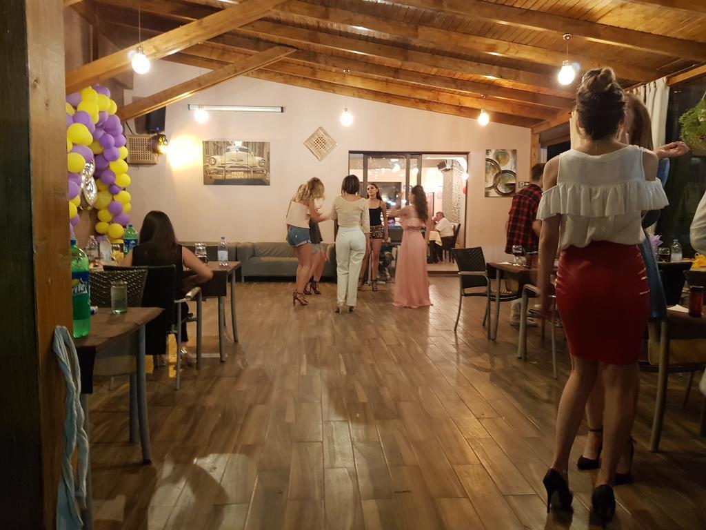 Pensiunea Family Zone Rosiori de Vede المظهر الخارجي الصورة